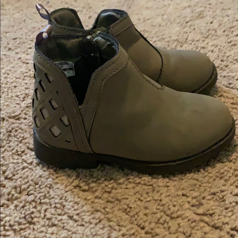 OshKosh boots